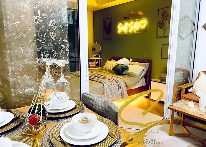 Azure Staycation By Scarlet Suites